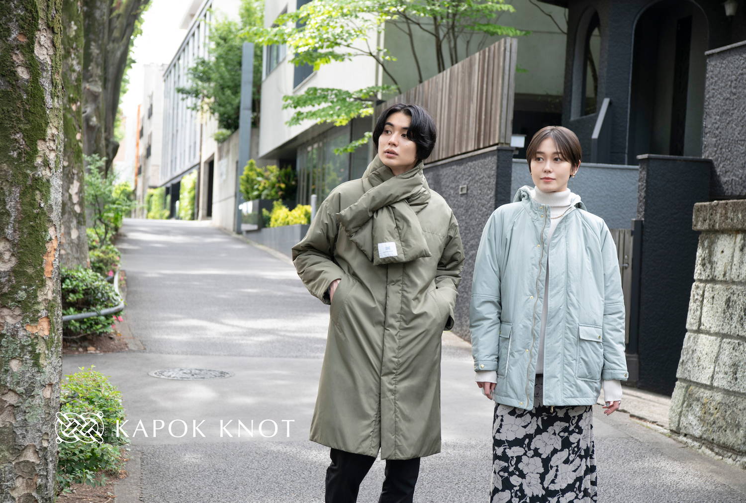 極美品　Acka ホワイト マフラーロングコート 極美品 Acka ホワイト マフラーロングコート